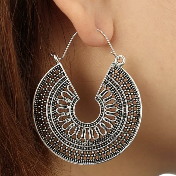 unbranded Jewelry - Silver Color Flower Metal Hoop Earrings Punk Alloy Earring